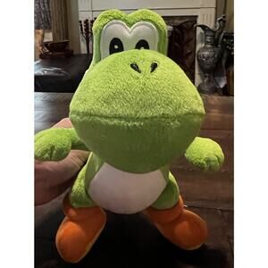 YOSHI Nintendo Super Mario Bros. Plush Toy 10” Green Yoshi Stuffed Figure 2021
